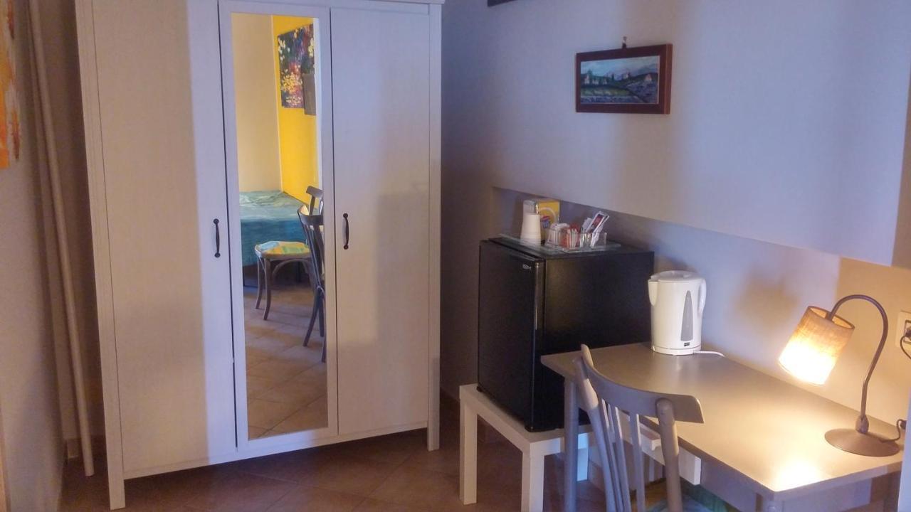 산타 베네리나 La Casa Del Melograno B&B 외부 사진